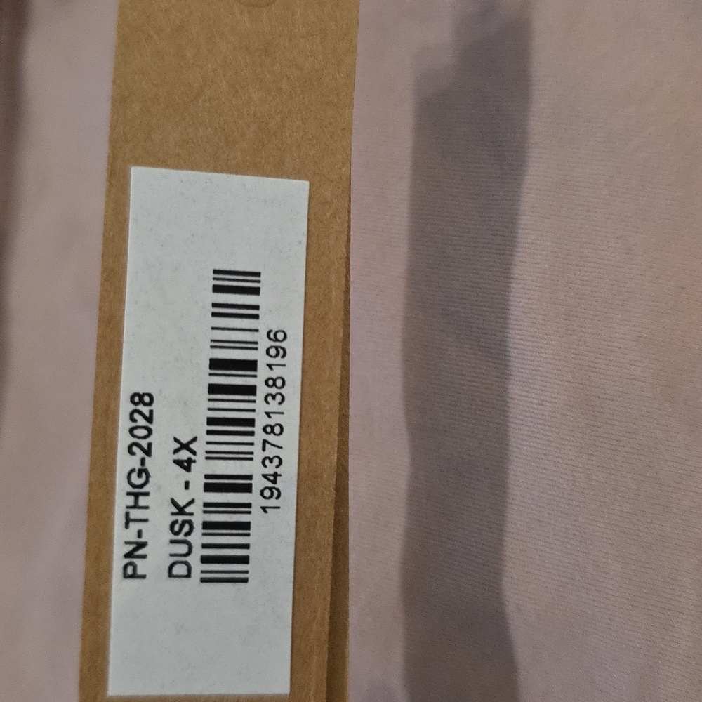 SKIMS Fits Everybody Thong NWT 4X DUSK - Picture 4 of 8